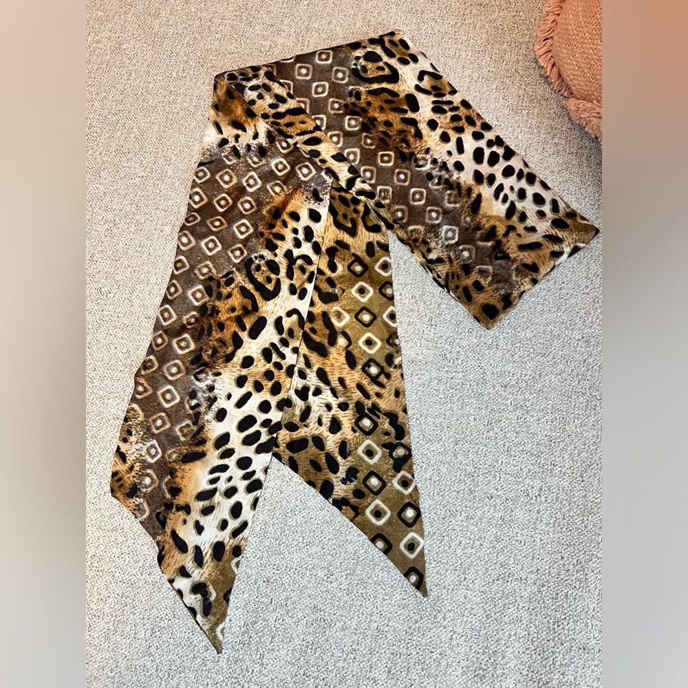 100% pure silk accessory